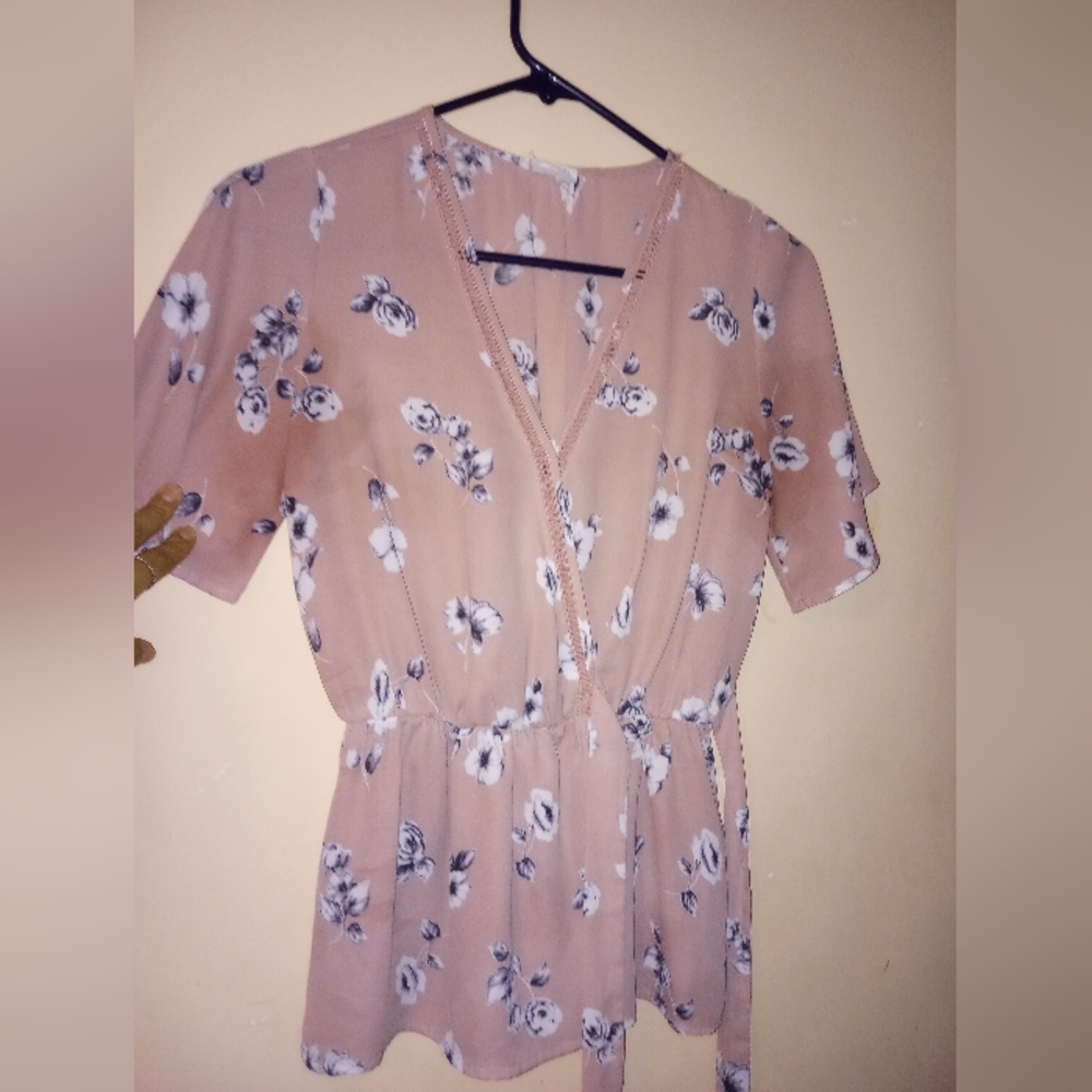 Blouse - Picture 2 of 4